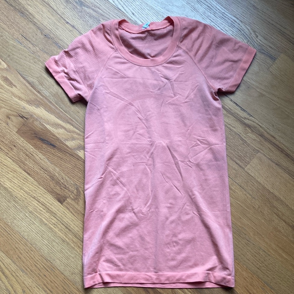 Lululemon Swiftly Tech Short Sleeve Size 4